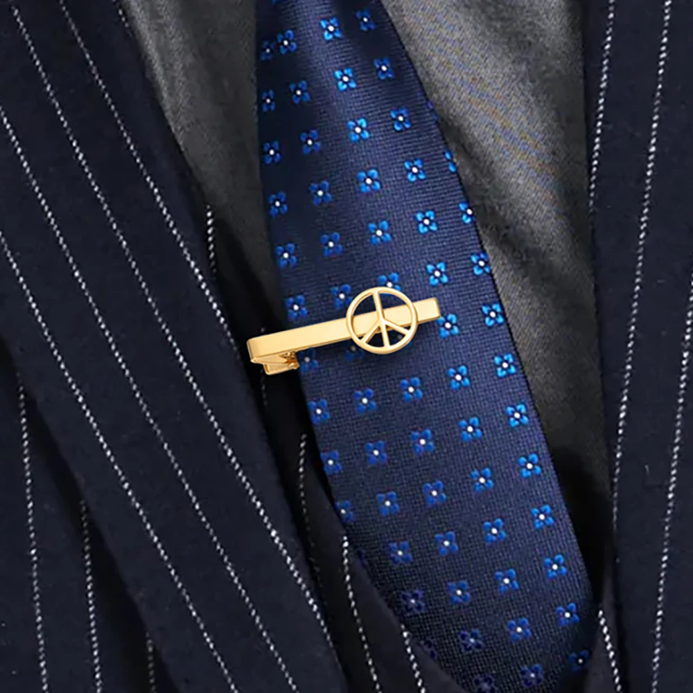 

Skyrim Peace Symbol Men's Tie Clip Stainless Steel Gold Color Suit Shirt Classic Accessories Birthday Gift for Father