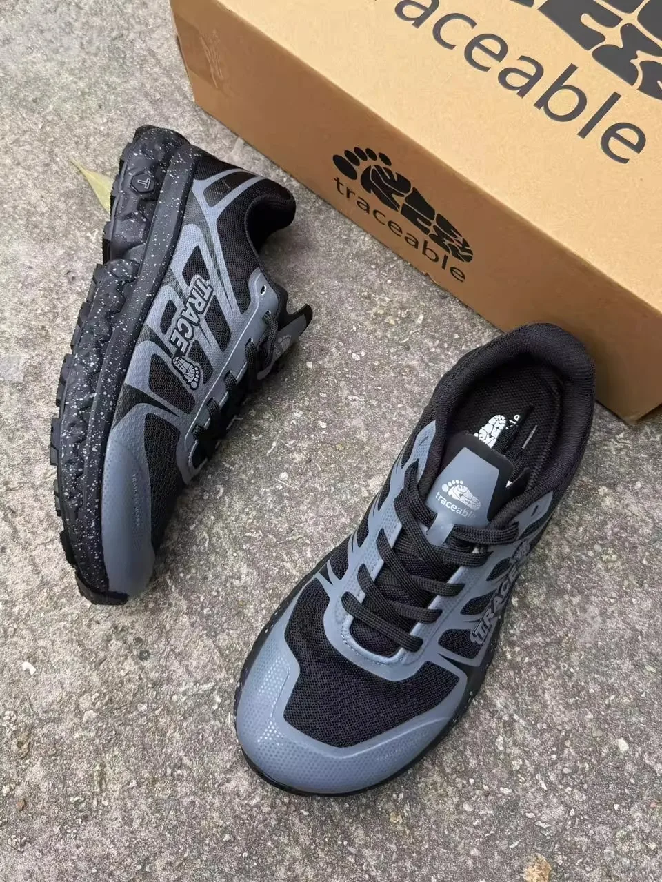 Newly released, popular, lightweight, high-quality, durable, breathable walking shoes. Outdoor walking shoes. Excellent quality.