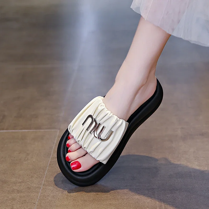 Platform slippers women's summer wear 2024 new fashion with skirt one-word drag small fragrant French sandals