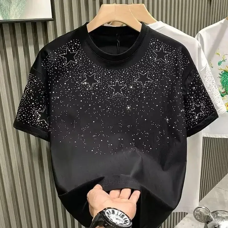 

Модный брендовый товар класса люкс для мужчин: футболка с коротким рукавом, украшенная стразами, эксклюзивная, премиум-класса.