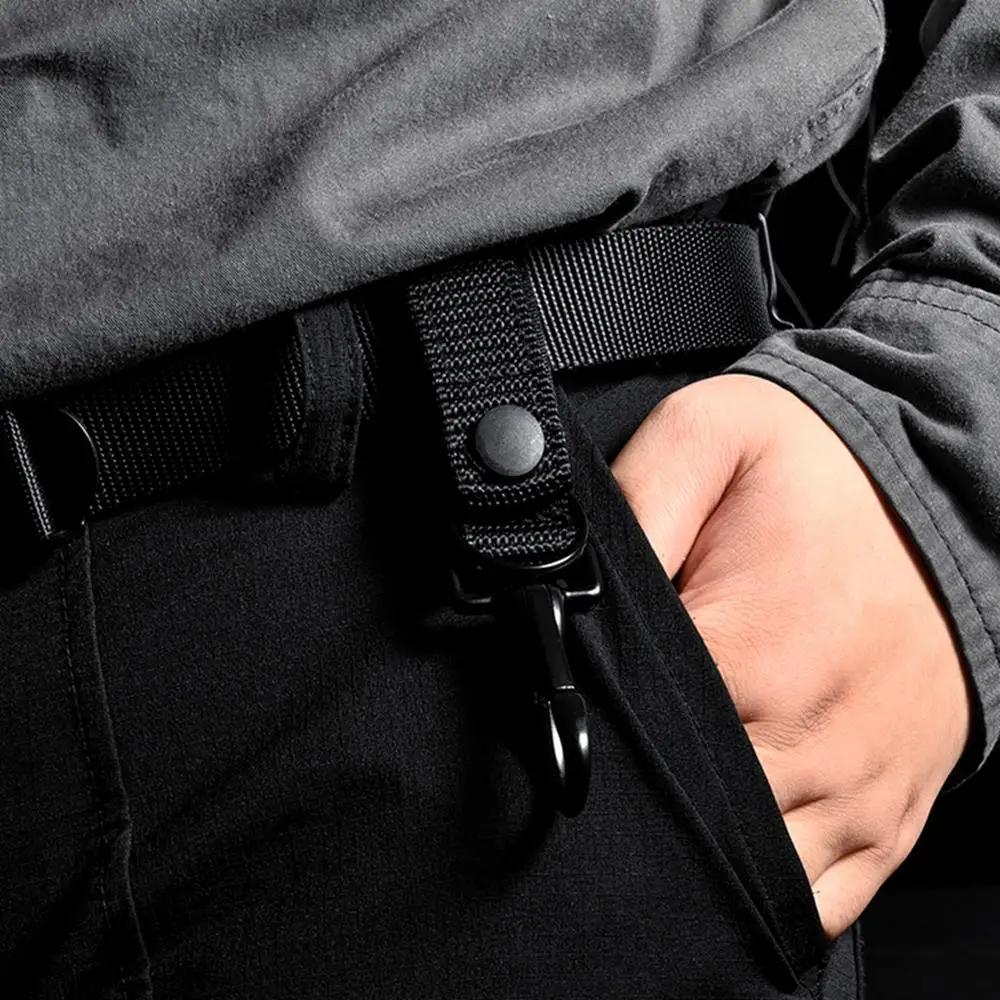 Llavero táctico MOLLE con mosquetón y cadena para cinturón - imagen 5