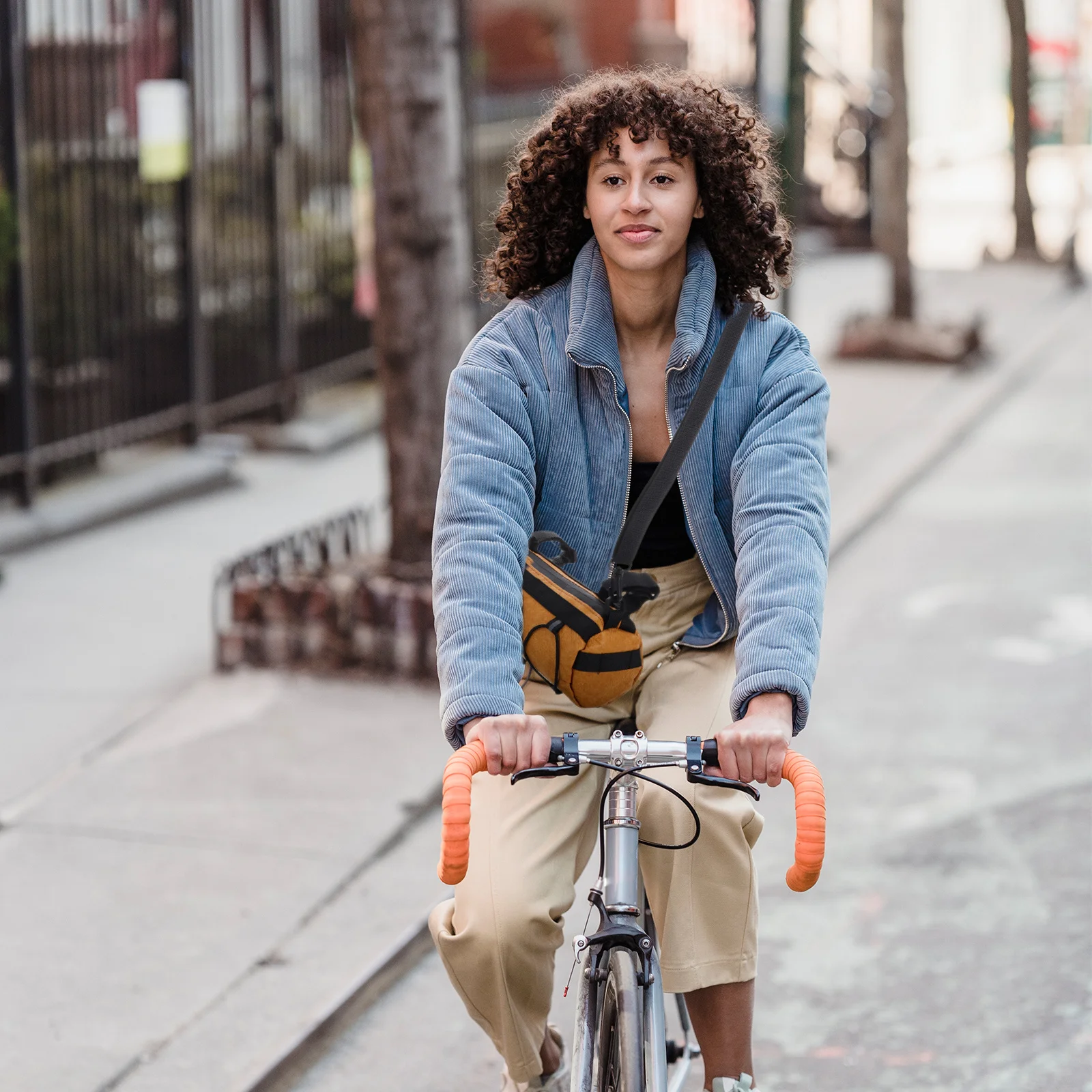 

Bike Handlebar Bag Outdoor Rainproof Multi-Functional Small Cycling Front Storage Bicycle Pouch Lightweight Durable Riding Gear