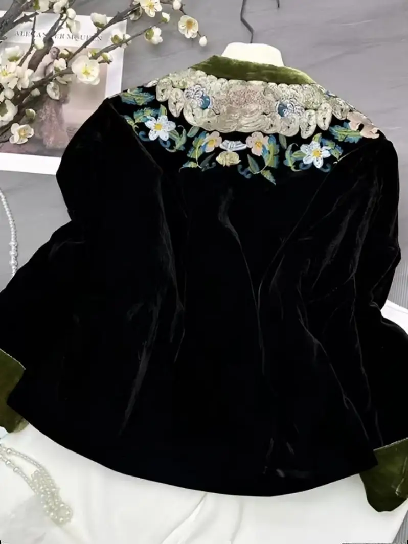 Outono Inverno Novo Chinês Sle Pesado Bordado Ouro Veludo Algodão Jaet Feminino Faionable Mom Vintage Top Tubo Reto...