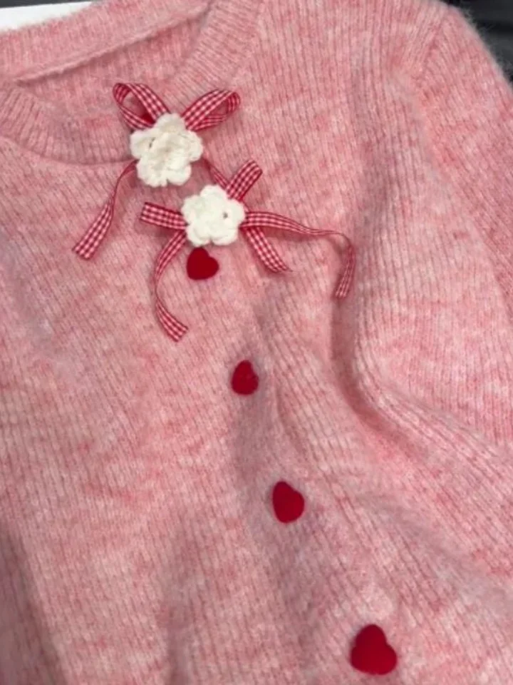 

Korean Style Bow Sweater Elegant Heart Button Cardigan Knitted Women's Sweet Stringy Selvedge Long Sleeved Top