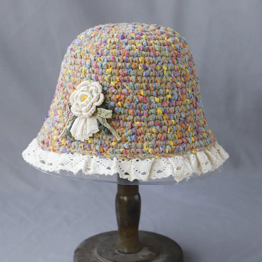 2025, neue Herbst-Winter-farbige, handgefertigte, gestrickte Eimerhüte mit Blumenmuster, vielseitige, gehäkelte, dicke Damen-Fischerhüte
