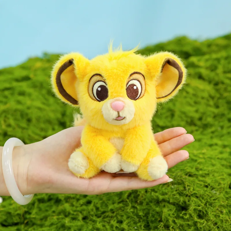 Disney Il Re Leone Simba Bambola per Bambini Anime Simpatico Portachiavi in Peluche Zaino di Moda Ciondolo Kawaii Bambini Ragazza Regali di Festa