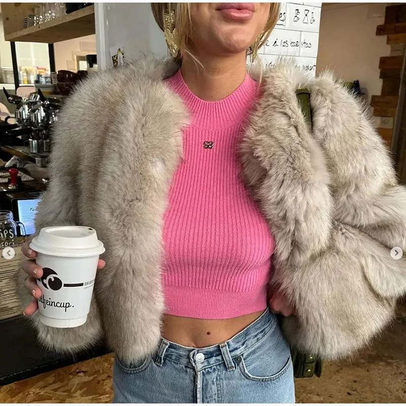 

2025 Coat New Fashion Cropped Faux Fur Coat Women Winter Hot Cool Girls Fluffy Short Fur Jacket Streetwear Chic Jackets