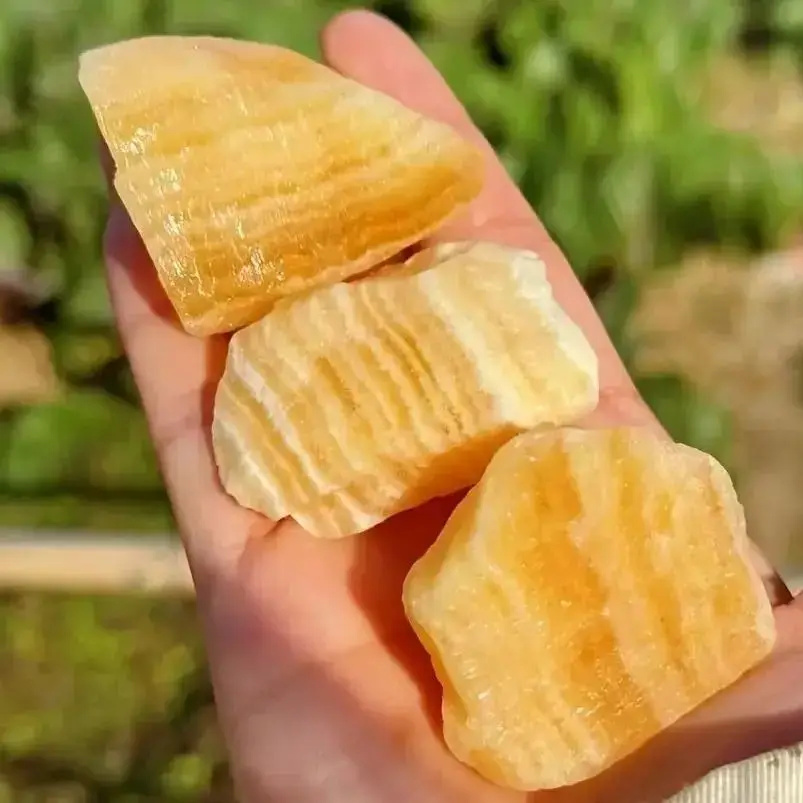 حجر الكالسيت الأصفر الطبيعي كريستال كوارتز خام خط أصفر خشن رخامي بلورات شفاء معدنية عينات الريكي قابلة للجمع #1