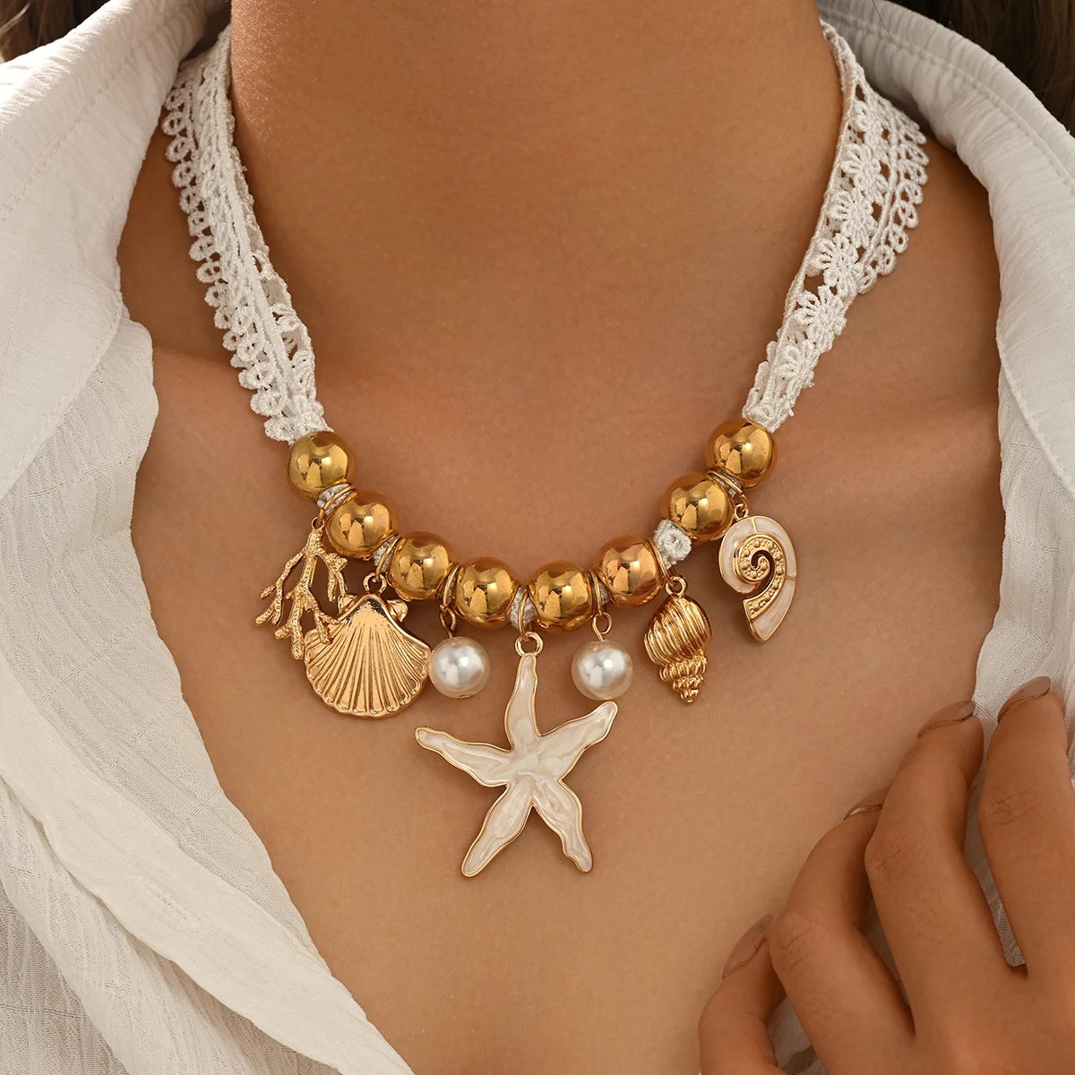 Collar de Encaje Blanco Estilo Boho para Mujer, con Cuentas Doradas, Estrella de Mar, Concha y Perlas de Imitación, Joyería para Vacaciones de Verano y Fiestas en la Playa
