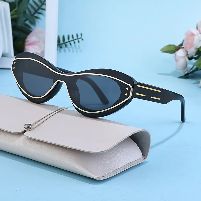 

New Women Cat Eye Vintage Sunglasses Brand Designer Retro Sexy Ladies Black Sun Glasses Female Eyeglass Cateye Casual Goggles