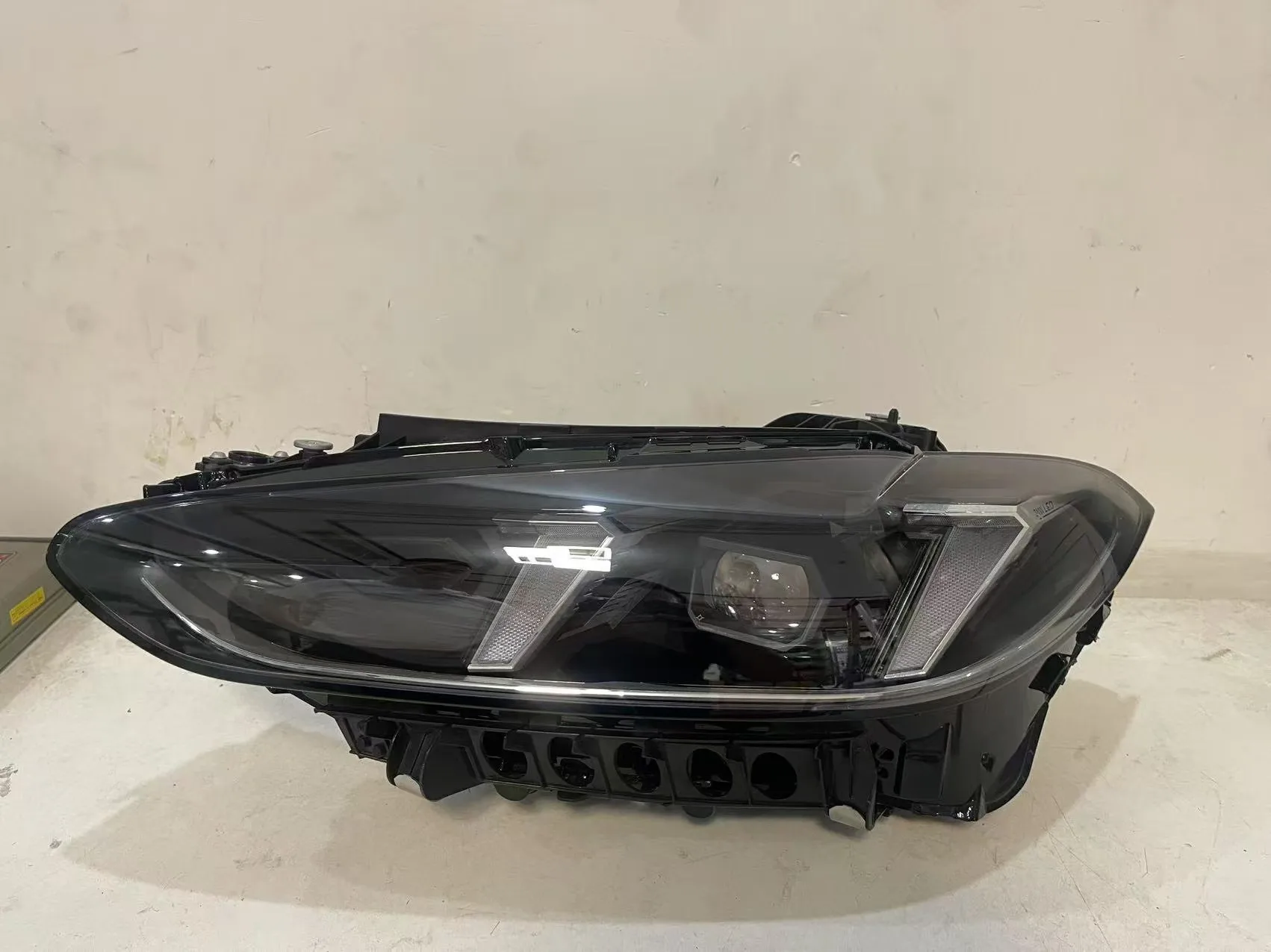 مناسبة لسيارات BMW 2024-2025 4 Series G22 420i, 425i, 430i مجموعات المصابيح الأمامية LED الأصلية اليسرى واليمنى #5