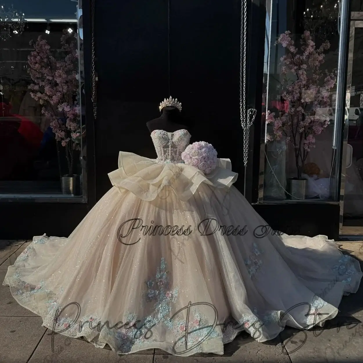 Luxury Mexican Princess Quinceanera Dress 2025 Ball Gown Flower Applique Beading Birthday Vestidos De 15 16 Años Customized