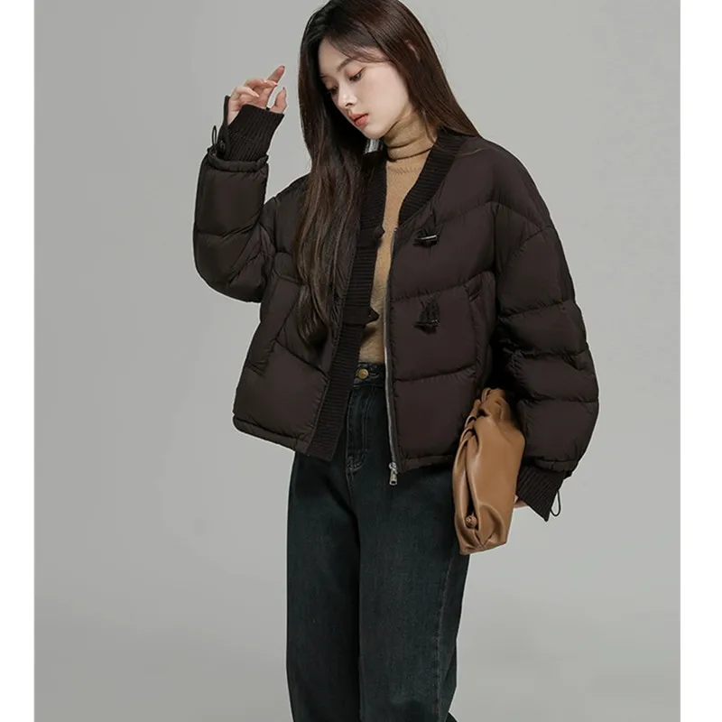 Jaqueta curta de malha para mulheres 2025 inverno novo 95% pato branco para baixo pequena fragrância casaco grosso feminino casual topo
