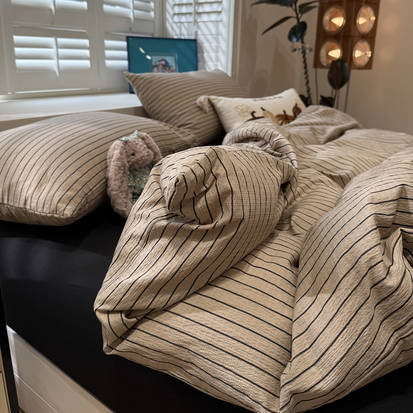 2026 New Bedding Set Minimally Striped Soft Skin-friendly Duvet Cover Set Flat Sheet King Queen Size for Home Bedroom Decoration