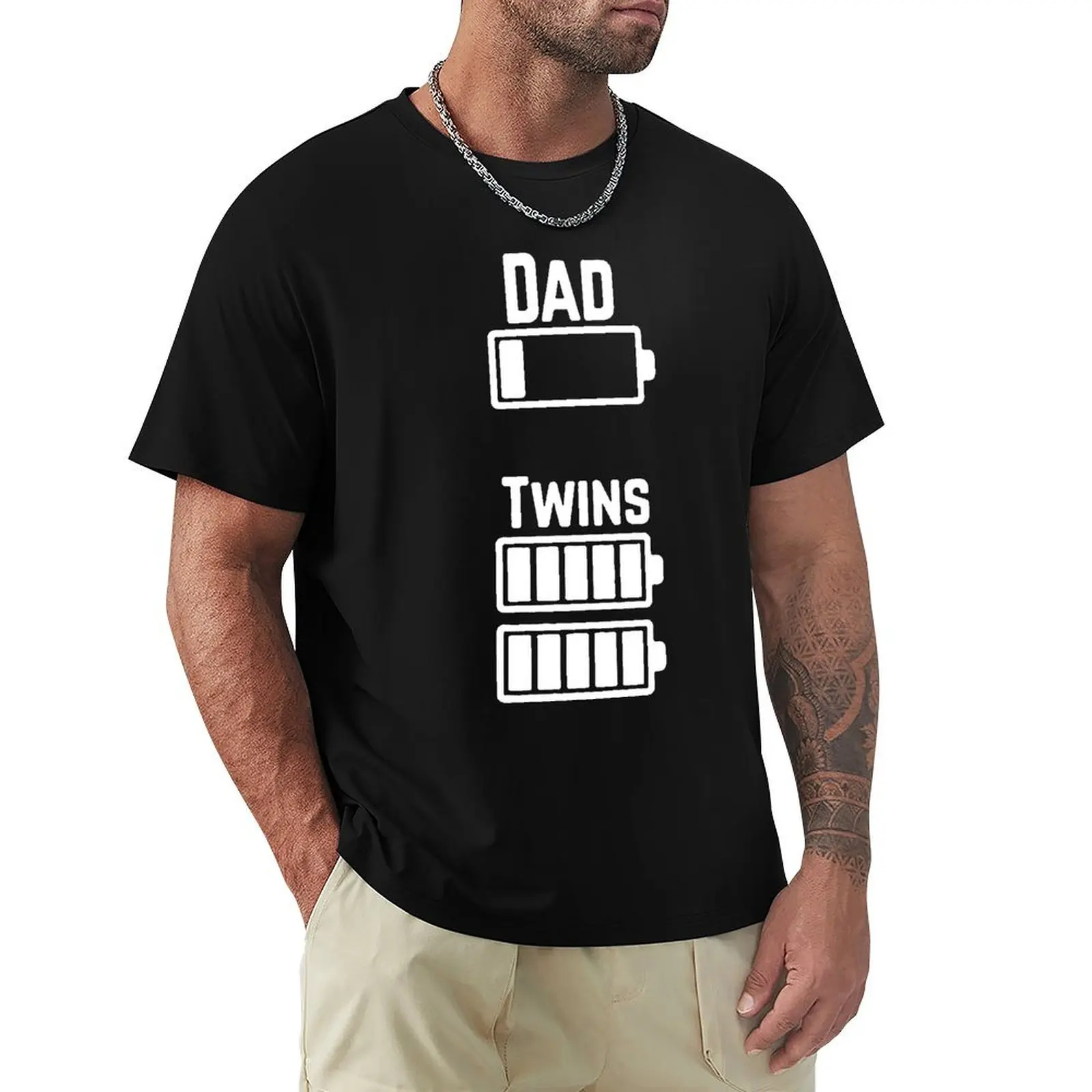 

Tired Twin Dad Low Battery Charge Cotton Short Sleeve Funny T Shirt Graphic Harajuku Hip Hop T-shirt Streetwear