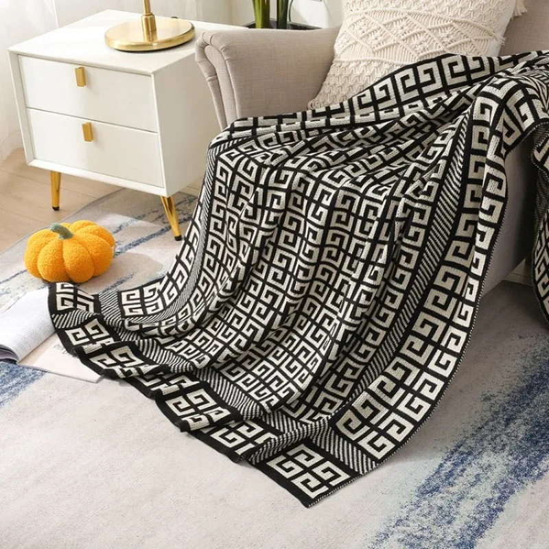 Black Geometric Nordic Style Knitted Blanket Napping Simple Sofa Woolen Thread Quilt Bed End Towel Casual Air Conditioning Throw