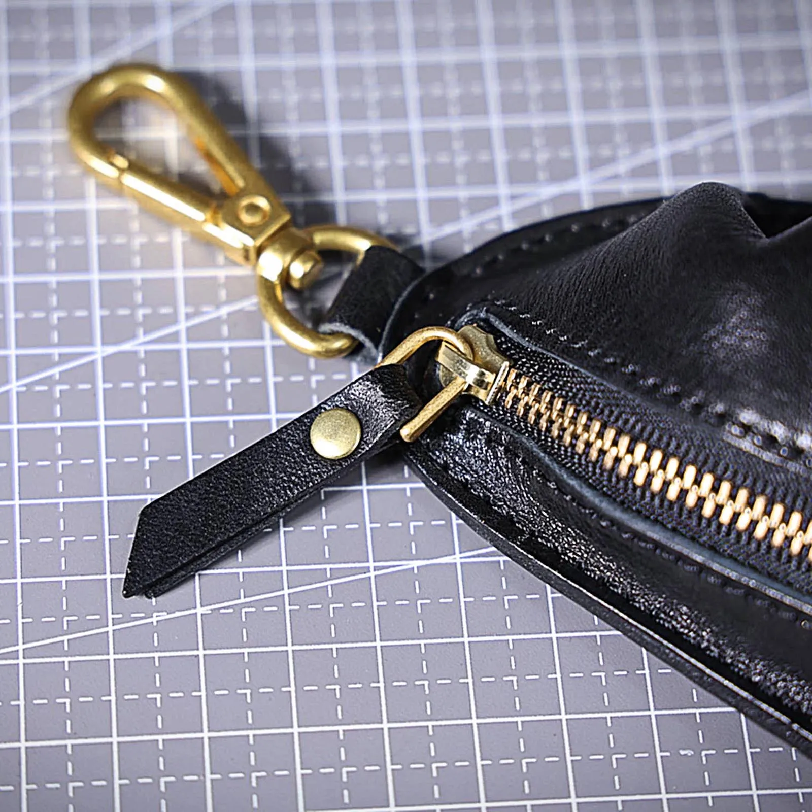 Echtleder Autoschlüsselhalter Unisex Casual Schlüsseltasche aus pflanzlich gegerbtem Rindsleder Gürteltasche für Münzen. – Detail 11