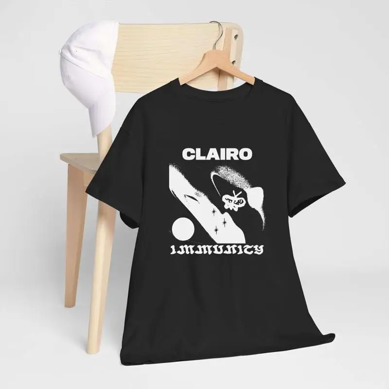 T-shirt Clairo Merch 5 ans de la collection Sling Buddy