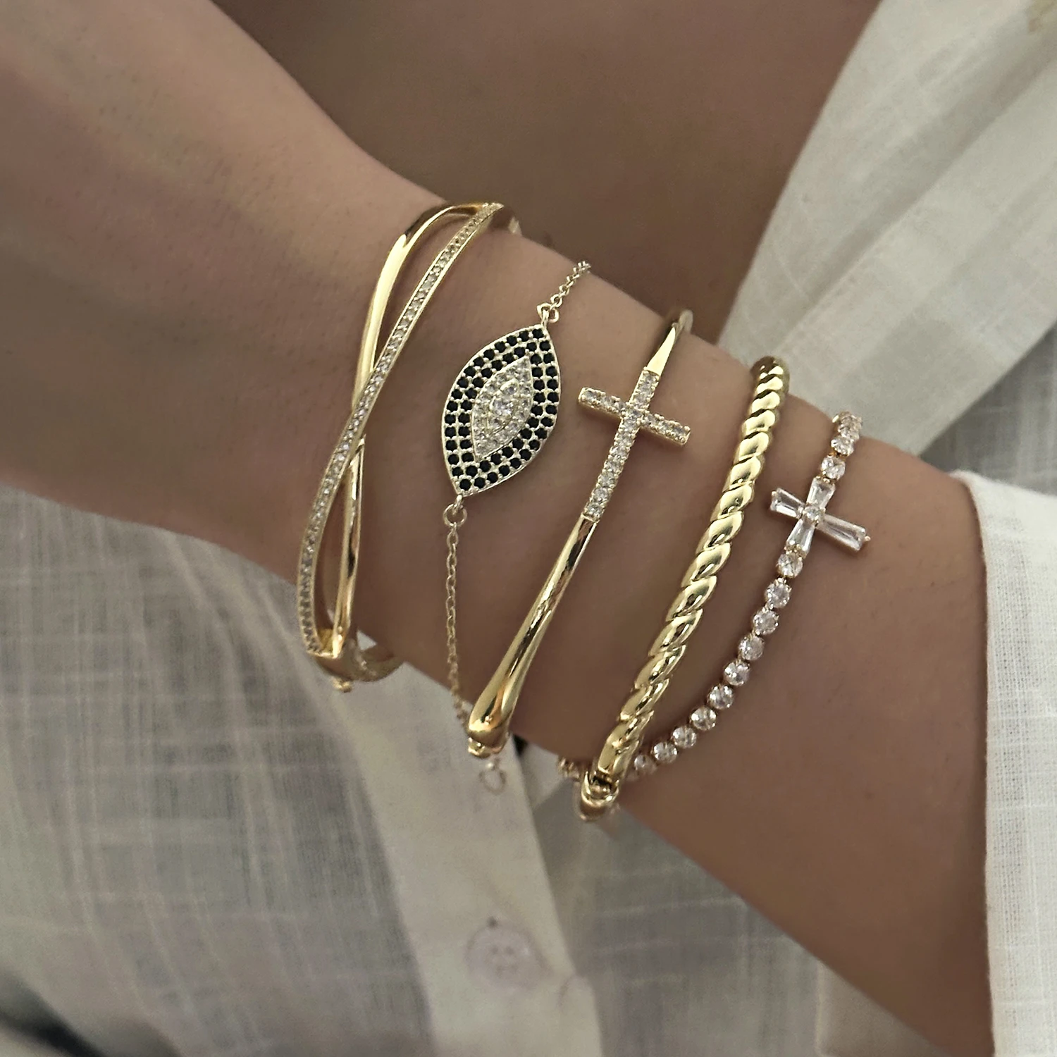 Elegant Micro Pave Zircon Cross Bangle Bracelet Set for Women Classic Statement Cuff Bracelet Everyday Chic Jewelry Gifts