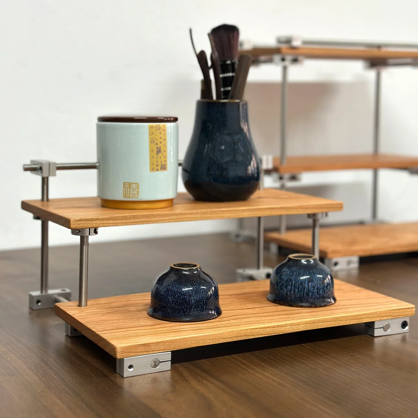 Black walnut cherry wood retro medieval style industrial style coffee shop cup holder figure storage rack