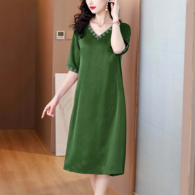 فستان صيفي رسمي من الساتان والحرير الفاخر ميدي فستان نسائي عتيق مطرز للشاطئ بوهو 2025 فستان أنيق غير رسمي للحفلات