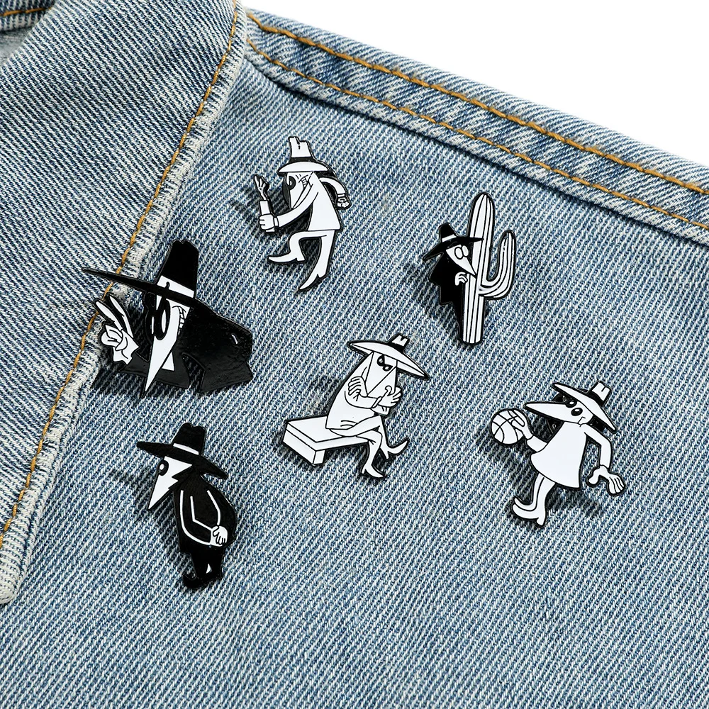 Character Brooch Personality Interesting Metal Badge Small Accessories Wholesale Bag Pins for Clothes Backpack Pin Lapel Badges
