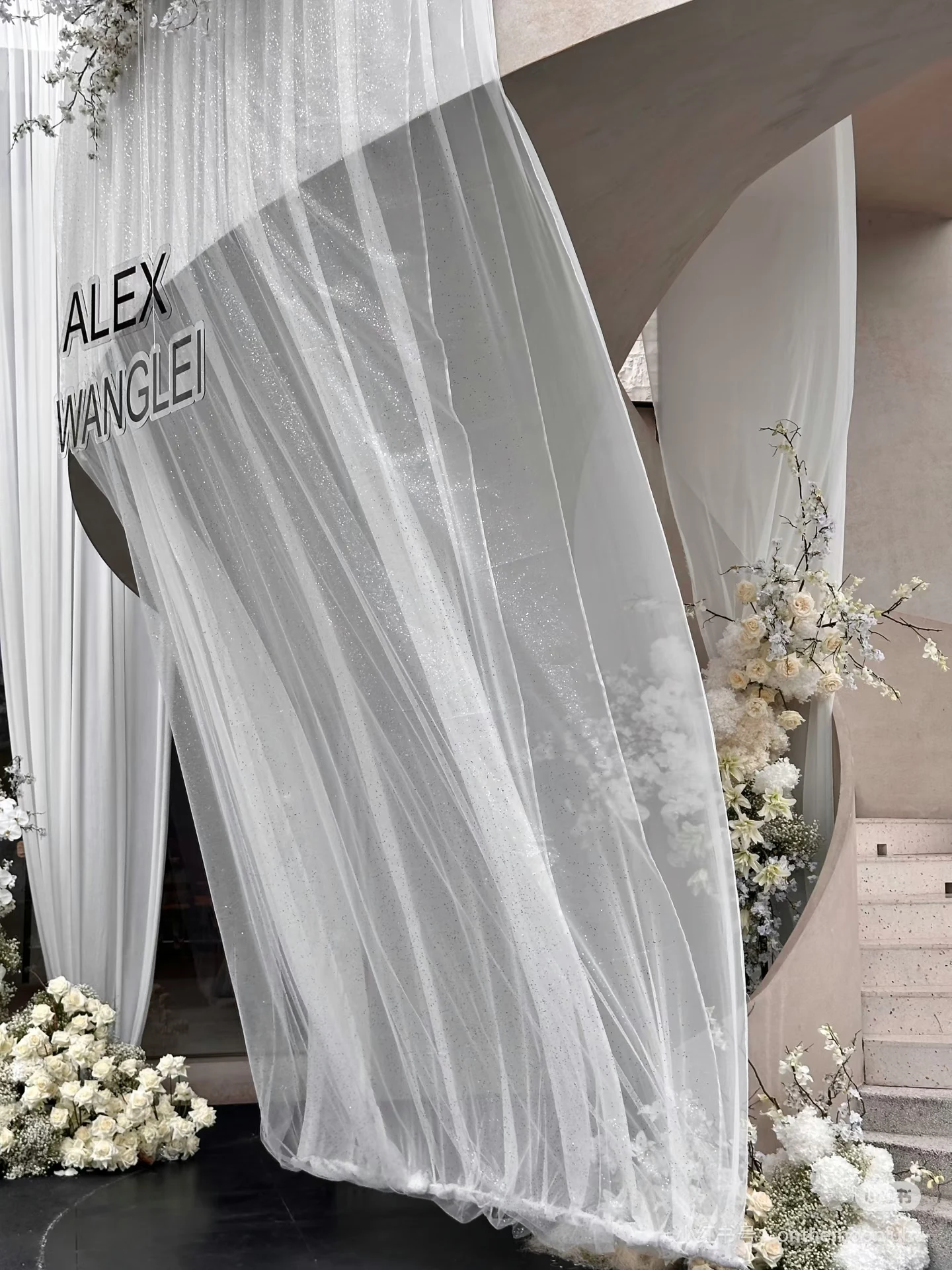 White Thin and Glittering Silver Paillette Draping Fabric for Wedding Voile Glitter Scene Shiny Yarn Full Fabric