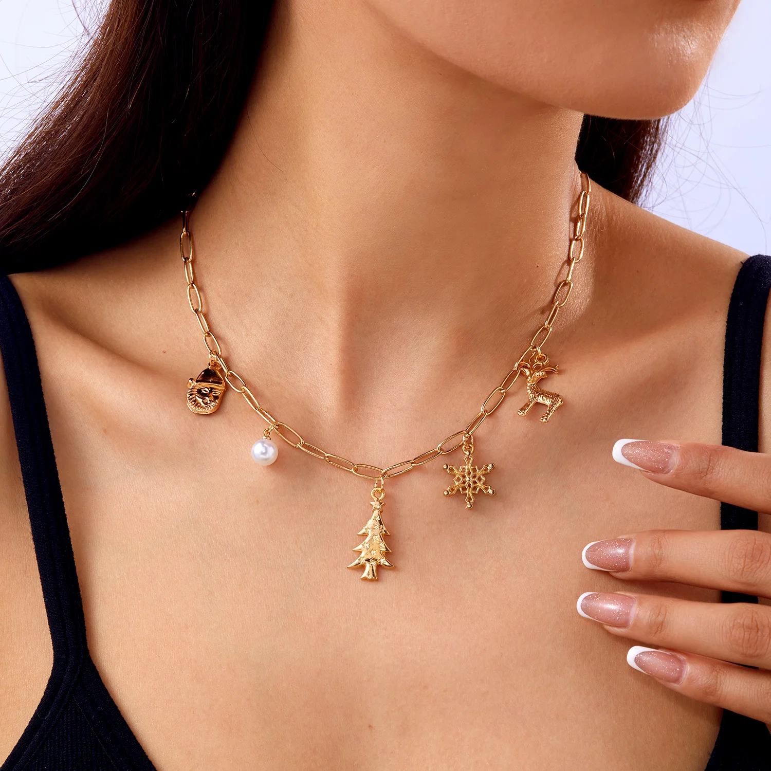 

Delicate Christmas Tree Snowflake Elk Crystal Pendant Necklace for Women Fashion Xmas Metal Imitation Pearl Chain Party Jewelry