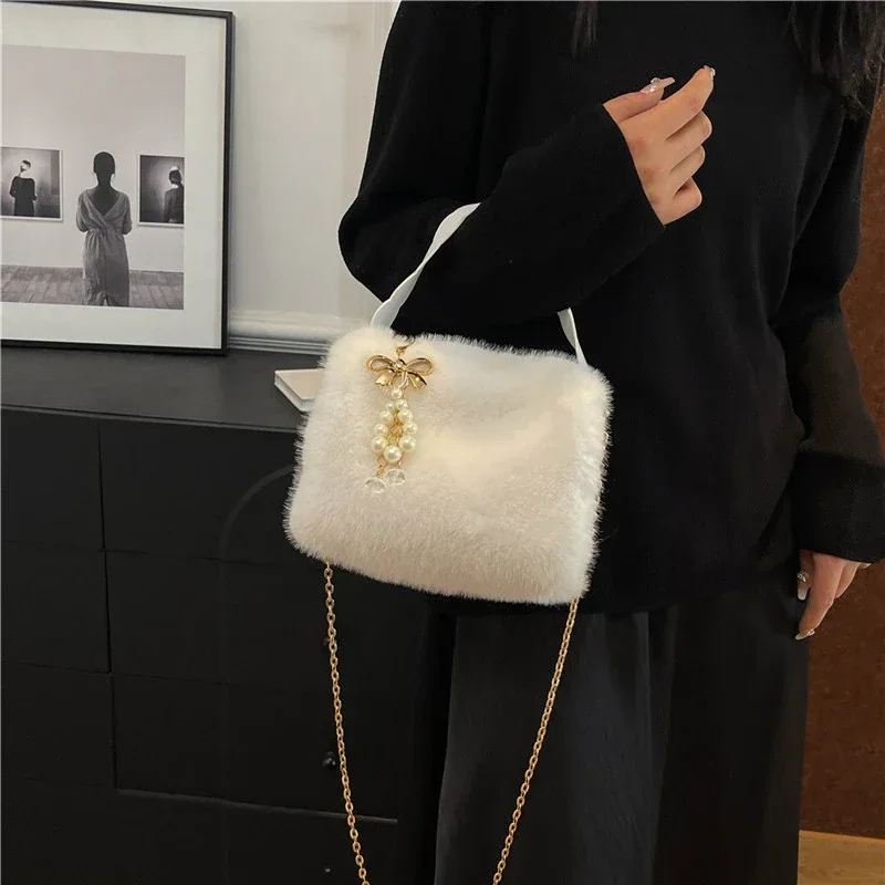 Women Fuzzy Crossbody Bag Casual Furry Satchel Bag Versatile Fluffy Shoulder Bag Soft Cute Fall Winter Female Purse