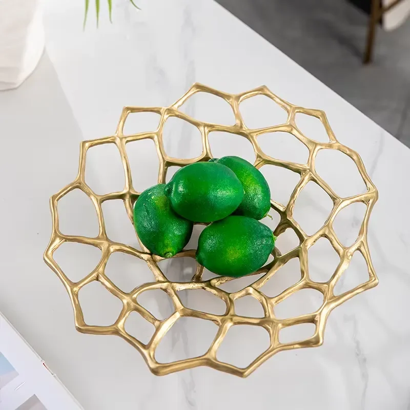 Hand Forged Brass Fruit Tray Luxury Decorative Coffee Table Plate Star Hotel Sample Solid Metal Serving Dish Home Decoration