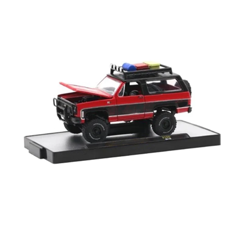 New M2 Machines 1:64 Scale 1969 Pickup Adventurer 150 Alloy Diecast Model Car Collection Toy Child Gift