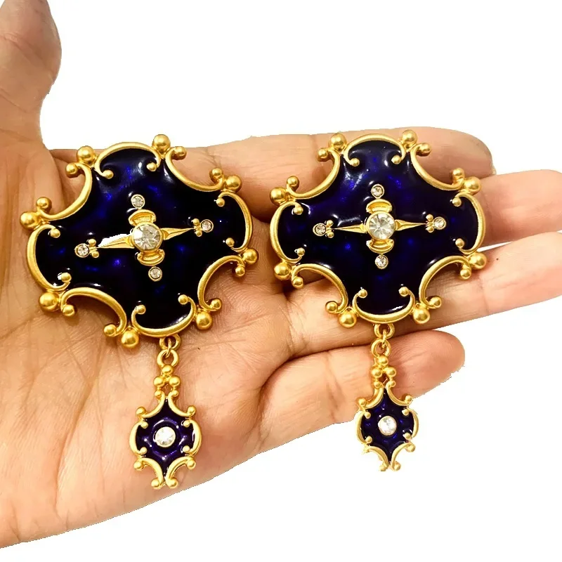 

European heavy enamel blue zircon inlaid gold-plated earrings Antique style pendant without ear piercing advanced ear clip