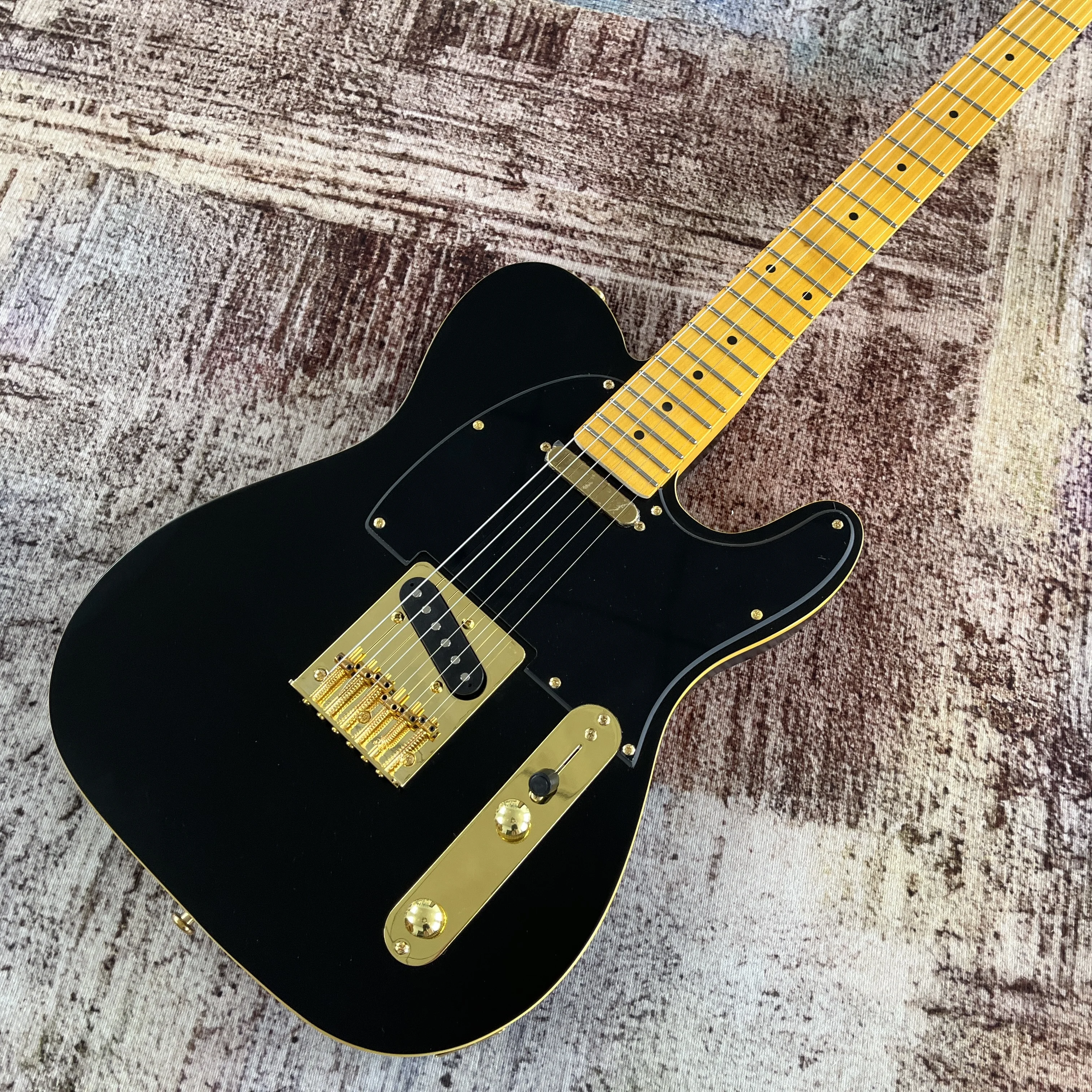 جيتار كهربائي Vicers Matte Finish TL، جسم الزيزفون، التقاطات SS، لوحة فريتس من خشب القيقب، أجهزة ذهبية. شحن مجاني.