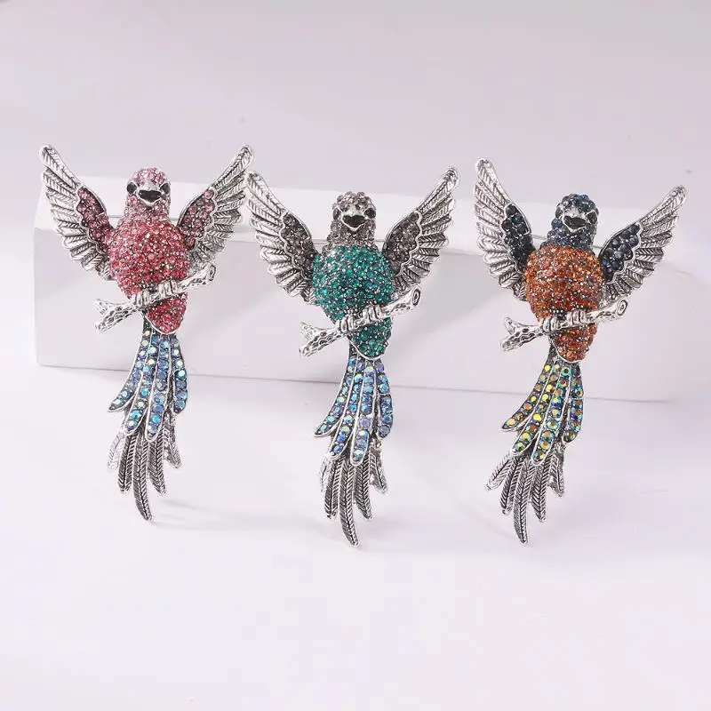 [BOLD]Fashion Exquisite Luxury Full Crystal Animal Hummingbird Brooches For Women Clothing Coat Accessries Gifts