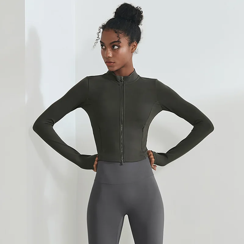 Soft and waxy nude fitness yoga wear short zipper flap pocket pants fitness jacket high elastic tight sports top