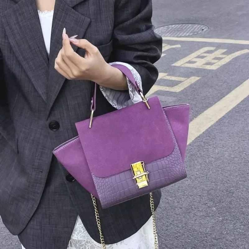 

2025new Vintage Niche Design Handbag with Large Capacity, Crocodile-patterned Lock, Versatile Chain Strap, Women's Crossbody Bag