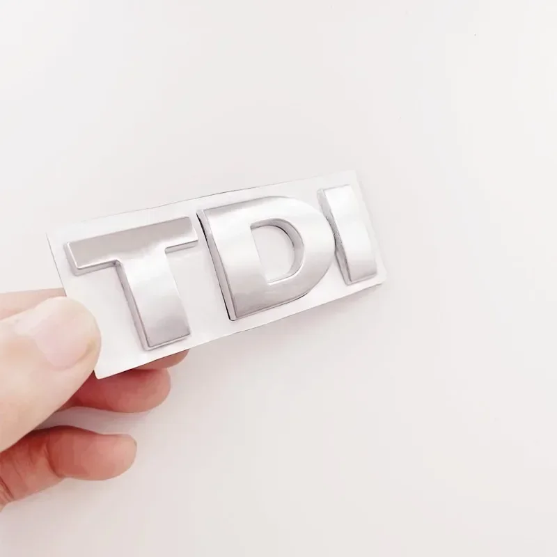 رسائل معدنية ثلاثية الأبعاد لملصقات السيارات TDI رسائل VW Golf 4 5 6 7 JETTA PASSAT MK2 MK4 MK5 MK6 MK7 TDI شعار شارة الشعار الملحقات