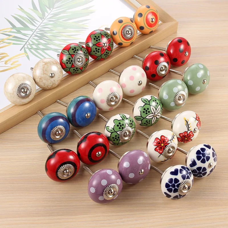 2025 ประณีตสไตล์ Pastoral Handmade Retro รอบเซรามิค Simple ตู้เสื้อผ้าตู้ลิ้นชัก Creative สกรูยาว Handle