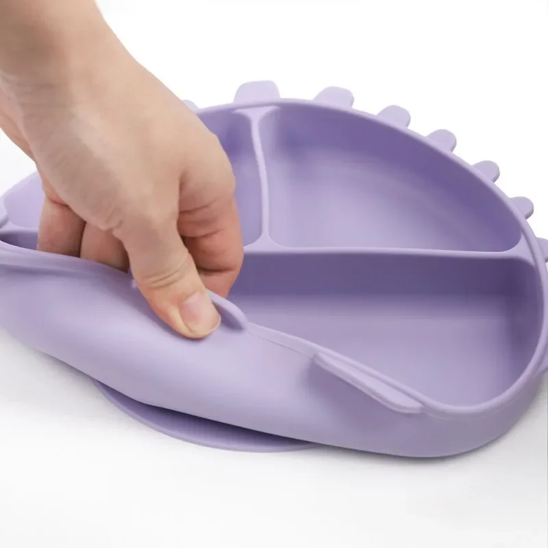 Set di ciotole in Silicone piatto di dinosauro in Silicone a tre pannelli stoviglie per bambini piatto per alimenti per bambini stoviglie per bambini