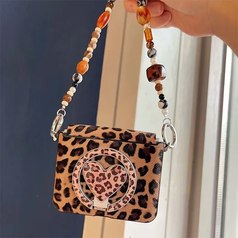 

zflip7 Case Luxury Leopard Print Magnetic Stand Flip Cases for Samsung Galaxy Z Flip7 Zflip6 Zflip5 4 3 Leather Protective Case