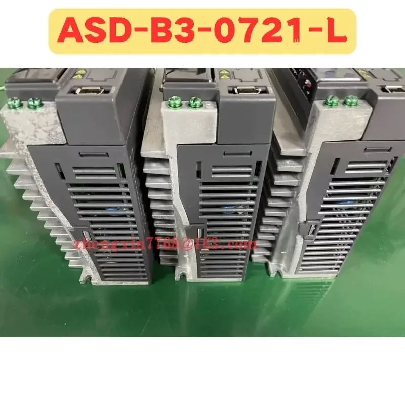 محرك سيرفو مستعمل ASD-B3-0721-L ASD B3 0721 L تم اختباره بشكل جيد