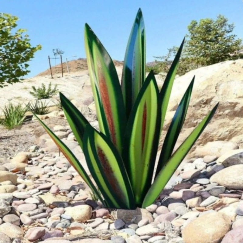 

Grasteay Simulation Art Agave Plant Ornaments Rustic Metal Sculpture for Outdoor Patio Yard Garden Decoration Stakes Statue