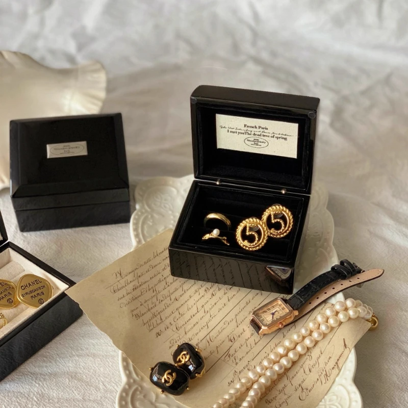Luxury Wooden Jewelry Box,Necklace Ring Storage with Glossy Lacquer Coating,Dust-Proof Organizer for Gold Silver Jewelry