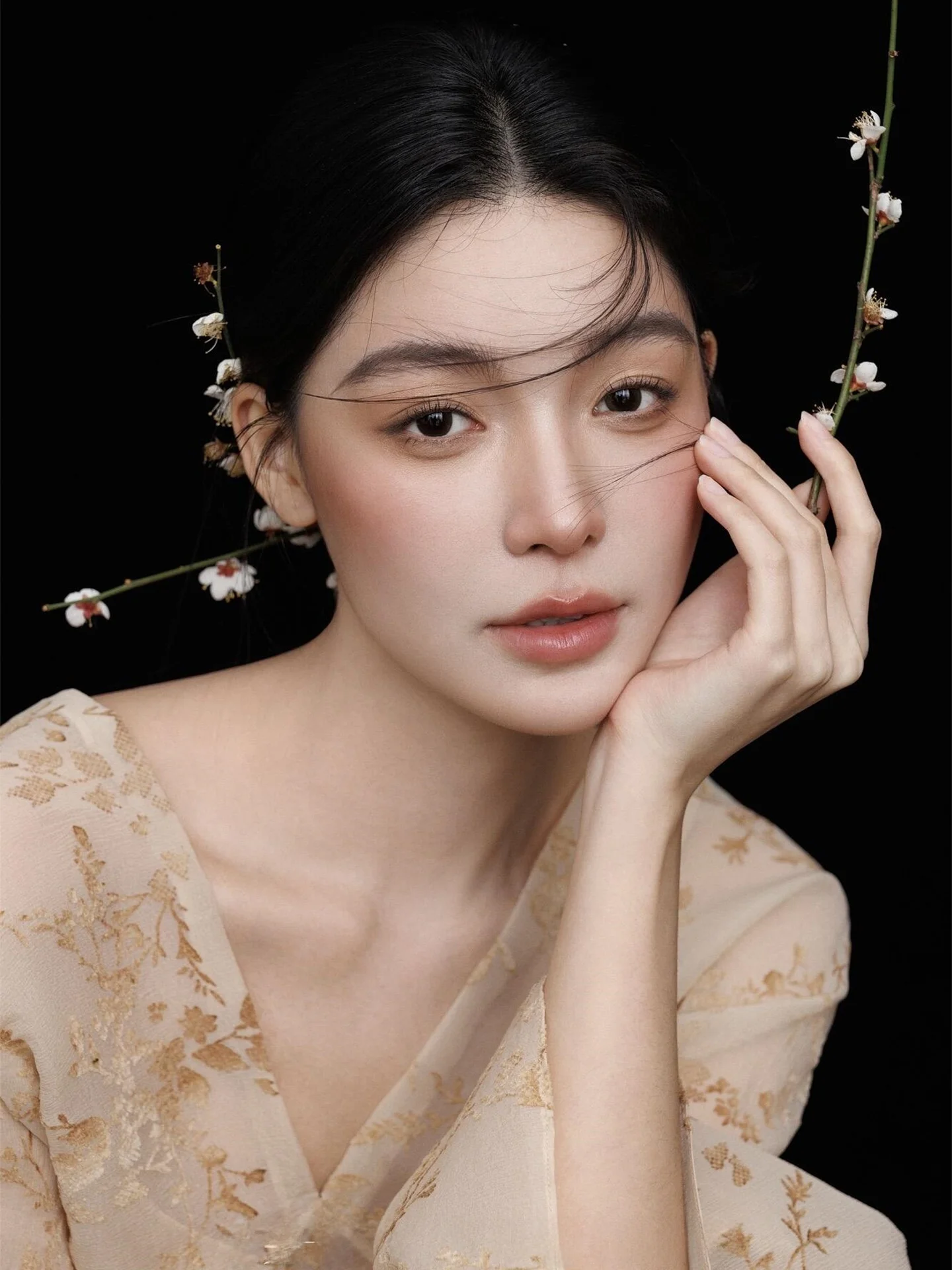 새로운 예술적 사진 촬영 의상, 차가운 톤의 중국 스타 - Ethnic Fashion Studio 리뷰 및 가격