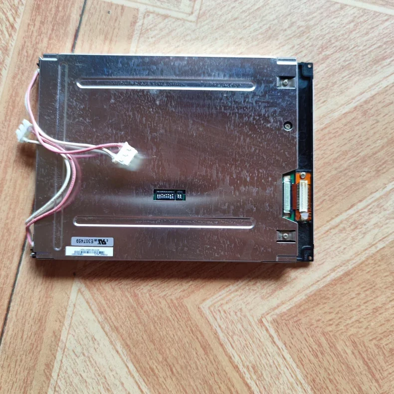 

6,4-дюймовая ЖК-панель дисплея PD064VT4, тестирование на складе показывает нормальное состояние.