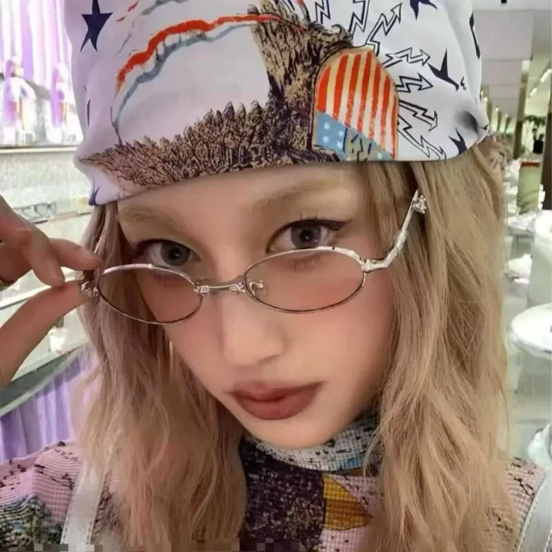 High-end Fashion Folding Luxury Women Sunglasses Street Art Style Outdoor Travel Sunscreen UV400