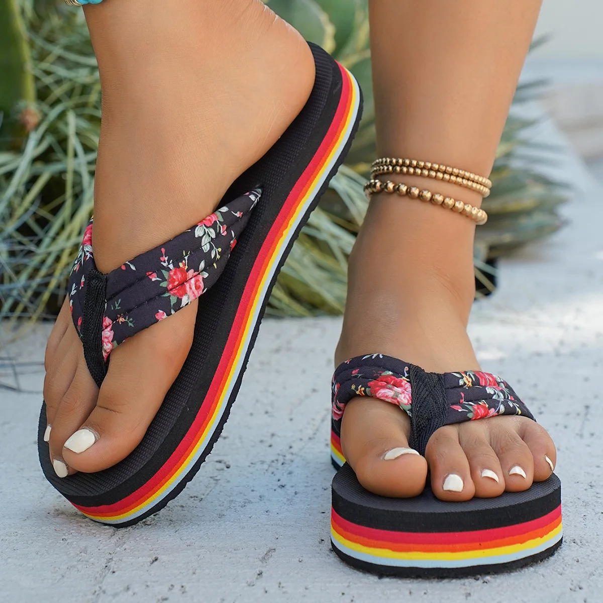 

Ladies Flip Flops 2025 Summer Simple Fashion Multicolour Pinch Toe Flat Sandals Women Outdoor Wear Beach Shoes Size 37-42