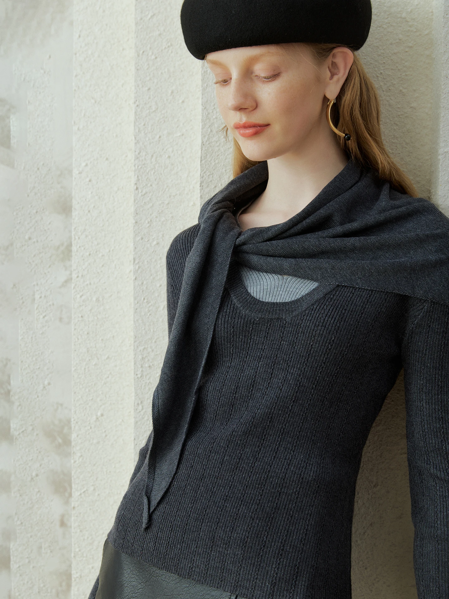 

Женский вязаный топ с V-образным вырезом и эффектом двухслойности, осенне-зимняя базовая футболка с имитацией двух частей, разные цвета