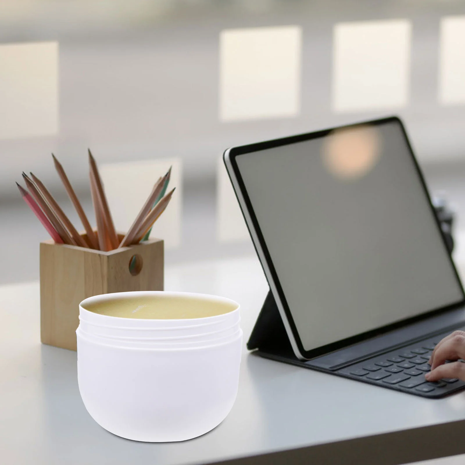 

1pc Breakfast Cup Premium Plastic Portable Soup Cup Microwave Safe Cereal Milk Container Leakproof Lid Non-Slip Handle