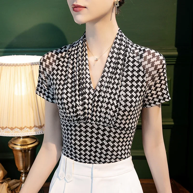 

Fashionable Blouses Summer Houndstooth Bright Silk V-Neck Women Short Sleeve Stretch T-Shirts Women's Glitter Mesh Tops N04